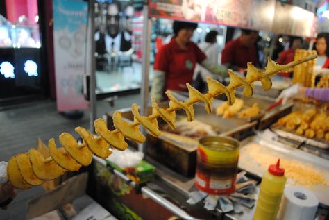 fried curly potato on a stick.  it tasted better than i expected! Potato Sticks, On A Stick, A Stick, Stick It, Potato, Favorite Recipes