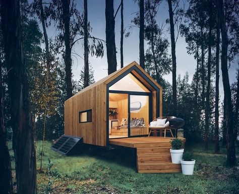 Larch Cladding, Tiny House Exterior, Tiny House Talk, Modern Tiny House, Tiny Cabin, Tiny House Movement, Tiny Spaces, Tiny House Cabin, Cabin In The Woods