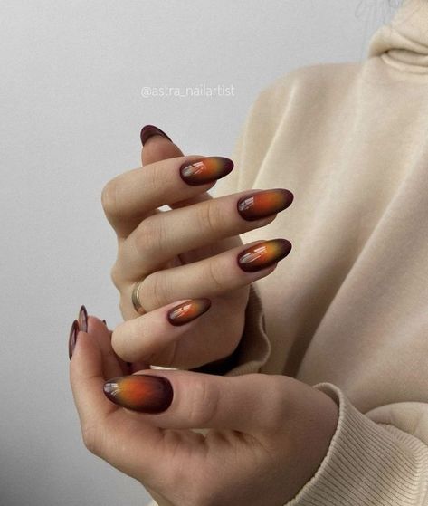 Nails. Fall nails. Aura nails. Aura nails black women. Nail trends 2022. Fall nails 2022. Dark aura nails Nail Design Glitter, Aura Nails, Manikur Kuku, Nagellack Trends, October Nails, Nagel Tips, Nail Jewelry, Nagel Inspo, Cat Kuku