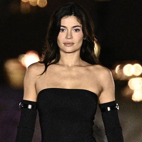 Kylie Jenner Shares Glimpse Inside Her Paris Fashion Week Modeling Debut - E! Online  ||  https://www.eonline.com/news/1408081/kylie-jenner-shares-glimpse-inside-her-paris-fashion-week-modeling-debut
#fashion #style #ootd #fashionblogger #fashionista #instafashion #streetstyle #fashionstyle #fashiongram #whatiwore #fashiondiaries #stylish #outfitoftheday #wiwt #trend #Marvis #MarvisIsFashion Ice Blonde, Oct 1, Celebrity Gossip, What I Wore, New York Fashion Week, Kylie Jenner, World Of Fashion, Favorite Celebrities, Paris Fashion