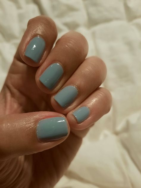 Nail Inspo For Tan Skin, Olive Skin Nails, Summer Nails Fair Skin, Nails For Olive Skin Tone, Nail Colors For Olive Skin Tone, Green Toenail Polish, Toenail Polish Summer, Nail Color For Pale Skin, Toenail Polish Colors