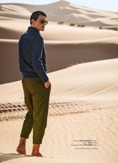 Desert Photography Model, Desert Outfit Men, Dunes Outfit, Desert Outfit Ideas Dubai, Sand Dunes Outfit, Desert Outfit Ideas, Guy Senior Poses, Desert Photoshoot Ideas, Sand Dunes Photoshoot