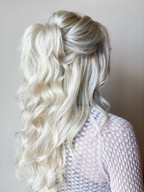 Long Hair Daily Styles, Bridal Shower Hairstyles, Bridal Ponytail Hairstyles, Maid Of Honor Hair, Gala Hair, Boho Bridesmaids, Bridal Ponytail, Loose Curls Hairstyles, Half Up Wedding