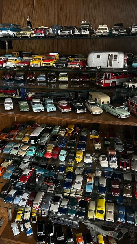 Diecast Display, Toy Car Collection, Diecast Cars Display, Model Cars Collection, Spongebob Wallpaper, Disney Pop, Matchbox Cars, Futuristic Cars, Toy Cars