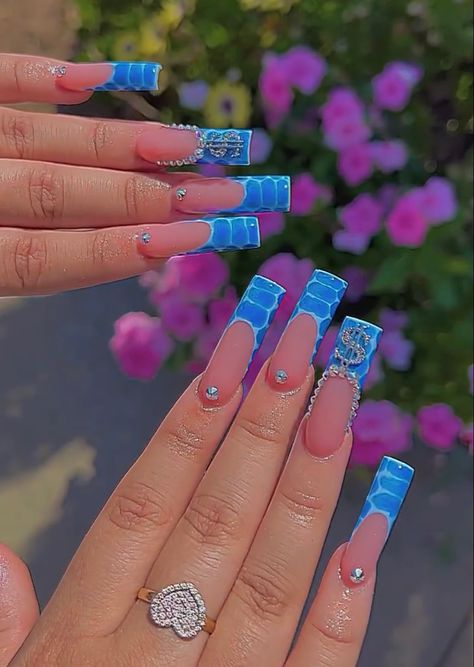 Drip Nails Acrylic, Blue Nail Inspo, Nails With Charms, Bow Nail Designs, Bow Nail, Drip Nails, French Nail Designs, French Nail, Blue Nail