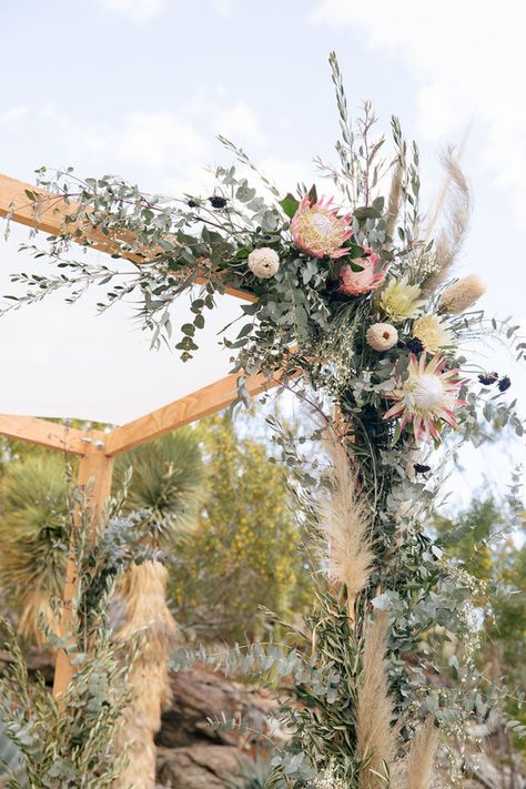 Native Wedding Arbour, Australian Native Wedding Arch, Desert Wedding Floral Arrangements, Native Flower Wedding Cake, Australian Native Arbour, Australian Native Flowers Wedding Arbour, Bush Wedding Ideas, Native Flower Arbour, Australian Native Wedding Arbour