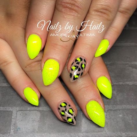 Day 232: Neon Accent Nail Art - 365 Days of Nail Art - NAILS Magazine Mexico Nails, School Nail Art, Accent Nail Art, Palm Tree Nail Art, Character Nails, Tree Nail Art, Wave Nails, Palm Tree Nails, Neon Nail Designs