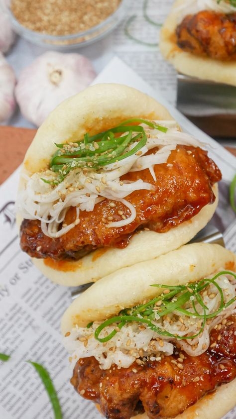 Korean Fried Chicken Bao Korean Fried Chicken Bao, Bao Recipe, Korean Fried Chicken Recipe, Pickled Radish, Gochujang Sauce, Korean Chicken, Fried Green, Spicy Korean, Korean Fried Chicken