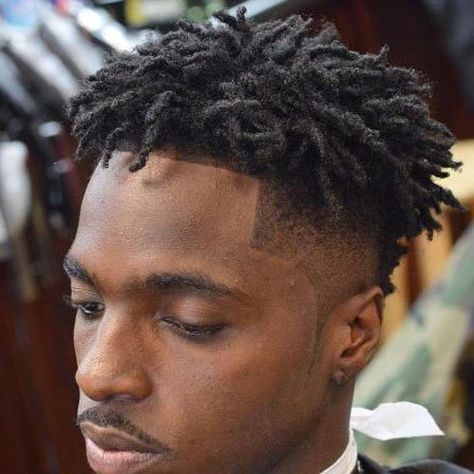 Mens Dreadlock Styles, Short Dreads, Dreadlock Hairstyles For Men, Black Men Haircuts, Dreadlock Styles, Mohawk Hairstyles, Pelo Afro, Black Men Hairstyles, Mens Braids