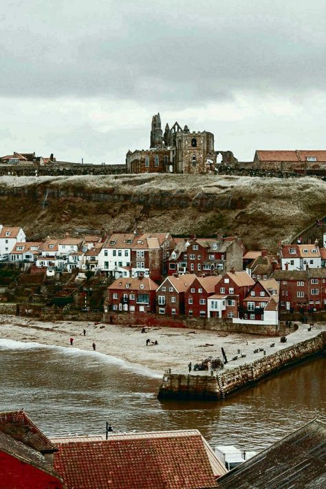 Whitby Aesthetic, Seaside Town Aesthetic, Seaside Architecture, Whitby England, Cat Mosaic, Mina Harker, Sea Town, English Seaside, Ireland Aesthetic