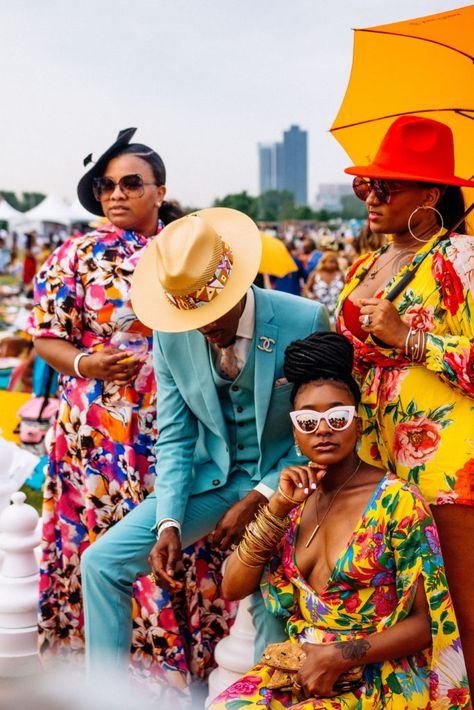 15 Photos Of Black Folks Showing Up And Showing Out At the 2019 Veuve Clicquot Polo Classic Veuve Clicquot Polo Classic Outfits, Veuve Cliquot, Veuve Clicquot Polo Classic, Bright Outfit, Polo Fashion, Derby Outfits, Travel Noire, Polo Match, Polo Classic