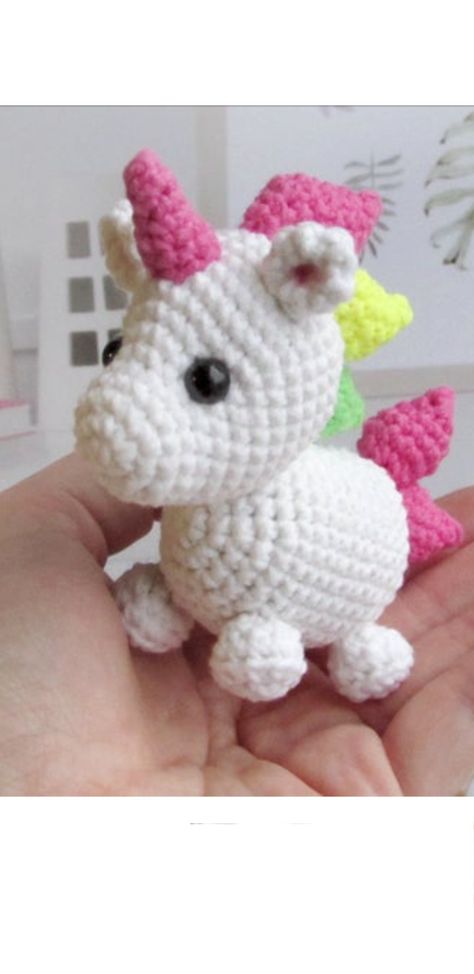 Roblox Crochet, Crochet Adopt Me Pets, Adopt Me Stuffed Animals, Crochet Pegasus, Unicorn Plush Crochet Pattern Free, Crochet Small Unicorn, Pets Drawing, Easy Crochet Animals, Crochet Unicorn