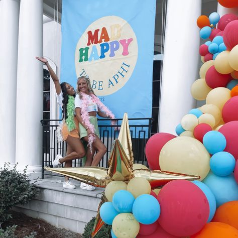 Mad Happy Bid Day Theme, Mad Happy Bid Day, Mad Happy, Bid Day Themes, Banner Ideas, People Poses, Phi Mu, Bid Day, Work Week