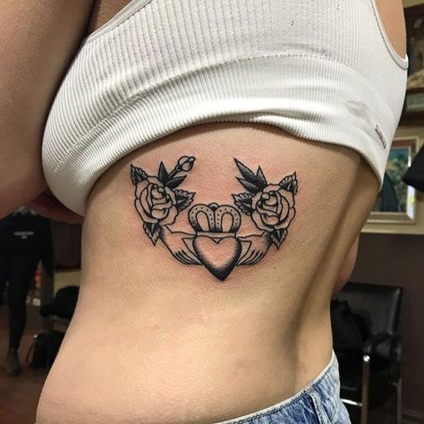 Claddagh Tattoo, Body Is A Temple, Rib Tattoo, Room Makeover Inspiration, Minimalist Tattoo, Flower Tattoo, Body Art, Tatting, Piercings