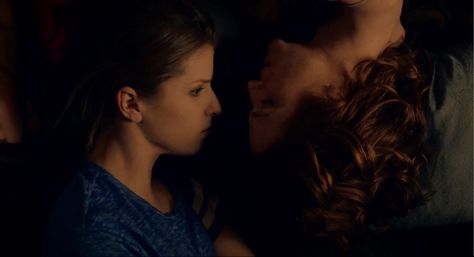 Bechloe Beca And Chloe, Pitch Perfect Beca, Anna Kendrick, Pitch Perfect, Weird Stuff, Fangirl, Chloe, Tv Shows, Film