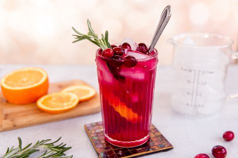 Festive Cranberry Orange Spritzer | Viome Orange Mocktail Recipes, Easy Mocktails, Thanksgiving Dishes, Festive Drinks, Cranberry Orange, Mocktail Recipe, Christmas Cocktails, Dessert Drinks, Non Alcoholic Drinks