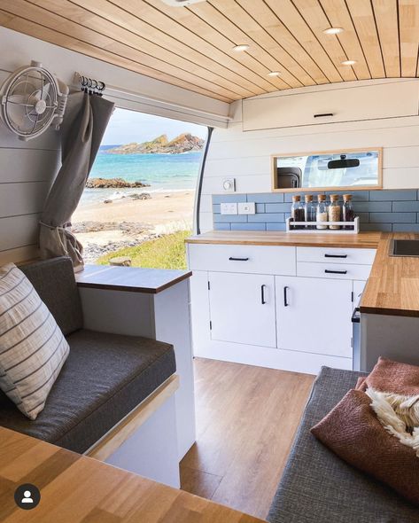 Converted Vans, Kombi Home, Sprinter Van Conversion, Van Conversion Interior, Campervan Life, Build A Camper Van, Build A Camper, Van Life Diy, Campervan Interior