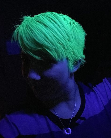 Finally got to test the glow factor! Manic Panic Sirens Song  Electric Lizard Manic Panic, The Glow, Sirens, Hair Dye, Dyed Hair, Dye, Songs, Hair, Fictional Characters