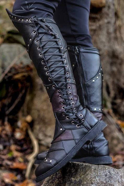 Ren Faire Boots, Clothes Fantasy Design, Fantasy Boots Male, Fantasy Leather Boots, Boots For Men Outfit, Dnd Boots, Adventure Clothes Fantasy, Best Mens Boots, Modern Fantasy Clothing