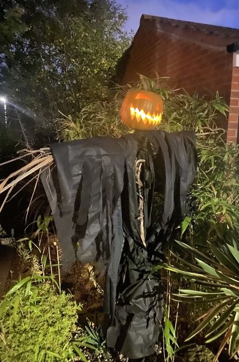 Halloween homemade front yard scarecrow creation…. Scary fun Scary Scarecrow, Halloween House, Scarecrow, Halloween Decor, Front Yard, Halloween Decorations, Yard, Halloween, Quick Saves