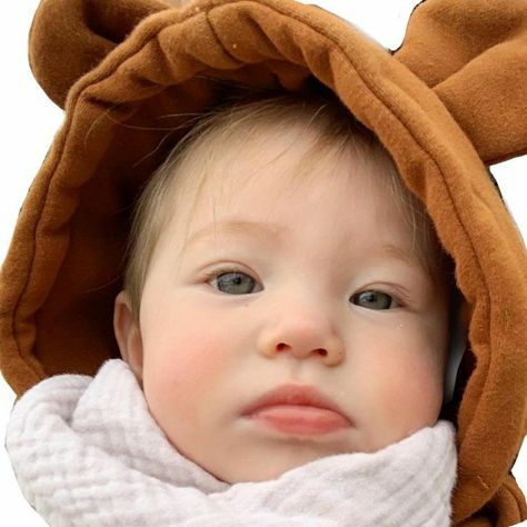 Mixed Asian Babies, White Asian Baby, Half Asian Babies, Baby Girl Blue Eyes, Japanese Baby, Blue Eyed Baby, American Baby, Asian Kids, Asian Babies