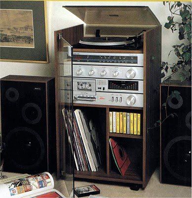 Very similar to the one that use to be in everyone's living room back in the day of good fun Childhood Memories 70s, Stereo System, Easy Listening, Music Centers, Record Players, Oldies But Goodies, I Remember When, The Old Days, The Good Old Days