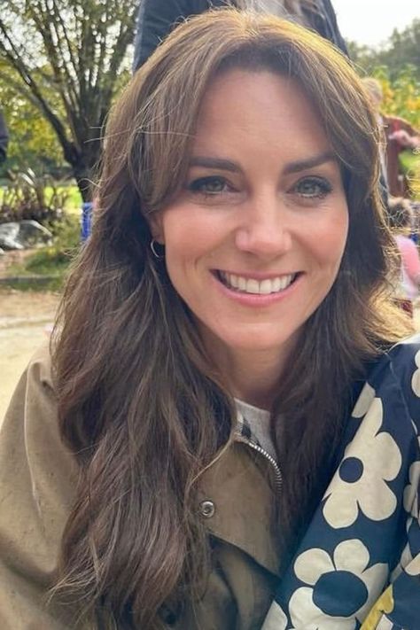 Mom Faceclaims, Kate Middleton New Hair, Moda Kate Middleton, British Aesthetic, Kate Middleton Style Outfits, Düşes Kate, 00s Mode, Kate And Pippa, Princess Catherine Of Wales