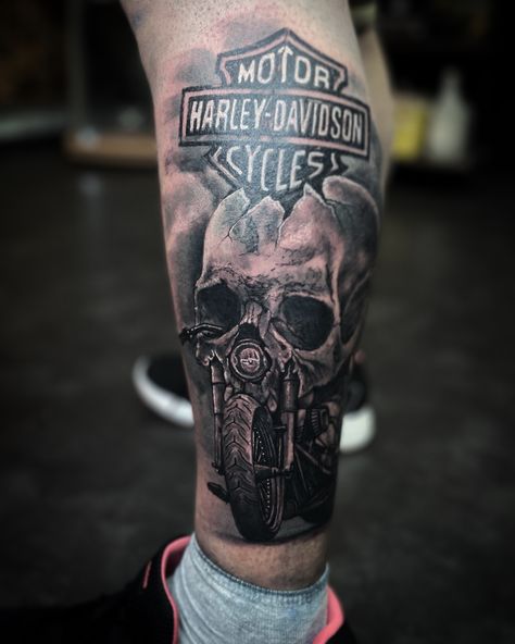 Harley-Davidson tattoo Harley Davidson Chest Tattoo, Harley Davidson Motorcycles Tattoo Ideas, Harley Davidson Hand Tattoos, Harley Davidson Sleeve Tattoos, Harley Tattoo Ideas, Harley Tattoo Design, Harley Davidson Memorial Tattoos, Harley Davidson Tattoo Design, Harley Tattoo For Men