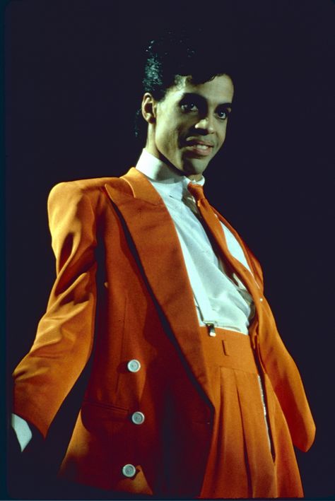 Prince Parade, Prince Outfits, Princes Fashion, Prince Photos, Mavis Staples, Prince Musician, Prince Clothes, Sheila E, The Artist Prince