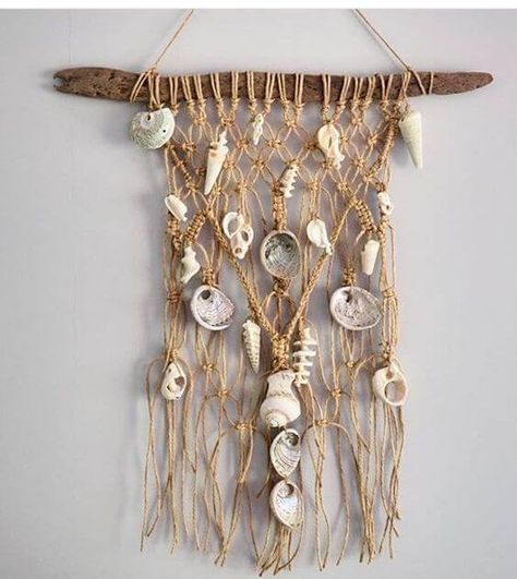 Macrame And Seashells, Macrame With Seashells, Macrame With Shells, Seashell Macrame, Macrame Seashell, Macrame Shell, Driftwood Macrame, Seashell Art Diy, Art Coquillage