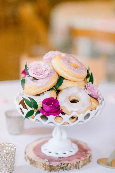 Donut Wedding, Rice Photography, Edible Centerpieces, Pink Wedding Centerpieces, Donut Themed Birthday Party, Wedding Donuts, Donut Birthday Parties, Orange Party, Dallas Wedding Venues