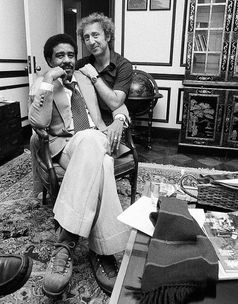 Richard Pryor and Gene Wilder Gene Wilder, Richard Pryor, Retro Images, Stand Up Comedians, Comedy Tv, Classic Movies, Great Movies, Classic Hollywood, Frankenstein