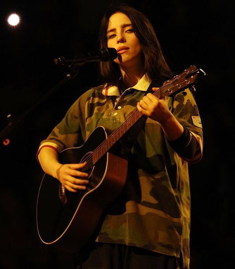 Billie Eilish Guitar, Full Body Pics, Body Pics, Bridget Moynahan, Nora Ephron, Glen Powell, John Krasinski, Square Garden, Madison Square Garden