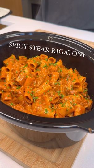 Spicy Steak Rigatoni, Guajillo Chile, Stealth Health, Slow Cooker Meal Prep, Spicy Steak, Slow Cooker Meal, Slow Cooker Steak, Beef Pasta Recipes, Crockpot Steak