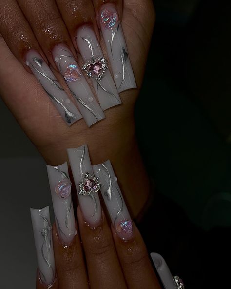 swipe for videos 💗💗💗 >>>> these are so pretty!! • • • follow @nailsbynans for moreeee😍 #bayareanailtech #bayareanails #nailinspo… | Instagram Milky White Nails, White Chrome Nails, Valentines Day Nail Art, Valentines Day Nail, Long Nail Art, February Nails, Nail Designs Valentines, Dope Nail Designs, White Nail Designs