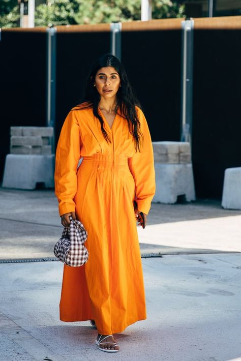 LFW Day 3 Orange Outfits, Orange Dress Summer, Fashion London, Vibrant Dress, London Fashion Week Street Style, Tangerine Color, Summer Street, Street Style Trends, The Best Street Style