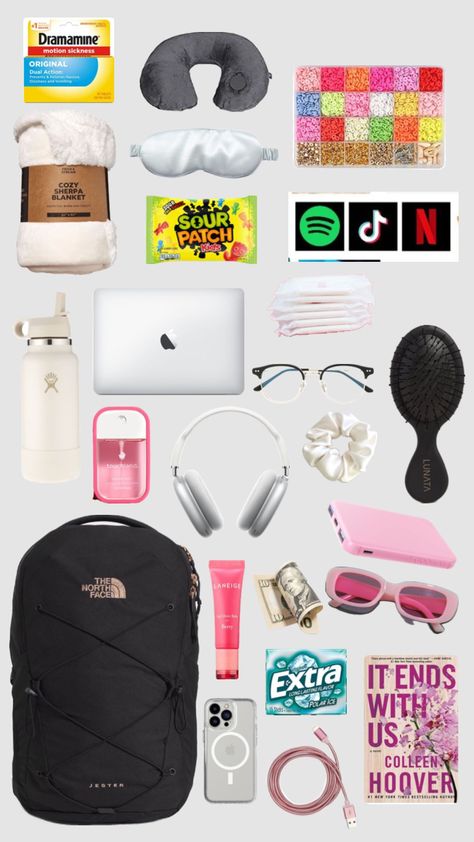 What to bring on a road trip!🚗💕 Long Car Ride Outfits, Trip Essentials Packing Lists, Road Trip Bag, Road Trip Kit, Girls Roadtrip, Long Car Trips, Road Trip Outfit, Airplane Kids, Travel Packing Checklist