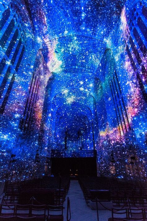 In Nov 2019, Verizon, in collaboration with The Chainsmokers, hosted the first-ever Augmented Reality 5G concert. The post Verizon’s First-Ever 5G AR Event – Everything you need to know appeared first on ELMENS. Celestial Wedding Theme, Light Art Installation, Starry Night Wedding, Digital Projection, Celestial Wedding, Projection Mapping, Starry Night Sky, Charity Event, The Next Big Thing