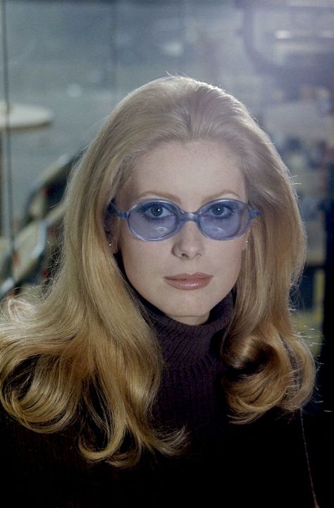 Catherine Deneuve, Blonde Hair, A Woman, Blonde, Hair, Blue, Instagram