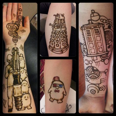 Doctor who tattoo inspiration :) I'm pinning this mostly for the adipose tattoo!! Eek!! He has the glasses on!! Dr Who Tattoo, Tardis Tattoo, Doctor Who Tattoo, Fandom Tattoos, The Tenth Doctor, Doctor Tattoo, Tenth Doctor, Small Tattoos For Guys, Couple Tattoos