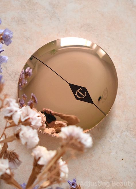 Charlotte Tilbury Compact Powder, Charlotte Tilbury Airbrush Powder, Powder Aesthetic, Charlotte Tilbury Powder, Charlotte Tillbury, Charlotte Tilbury Lipstick, Dream Makeup, Magnetic Palette, Best Powder