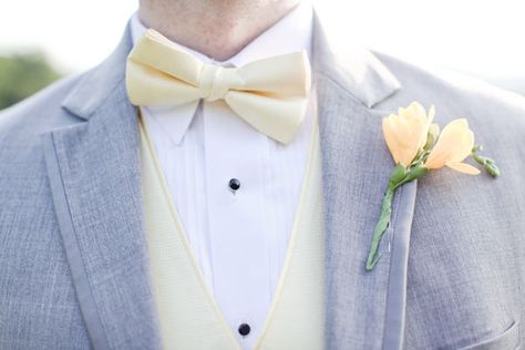 Yellow Suits, Beach Groom, Groom Colours, Grey Tux, Summer Wedding Suits, Best Wedding Suits, Prom Men, Groom Suit Grey, Yellow Prom