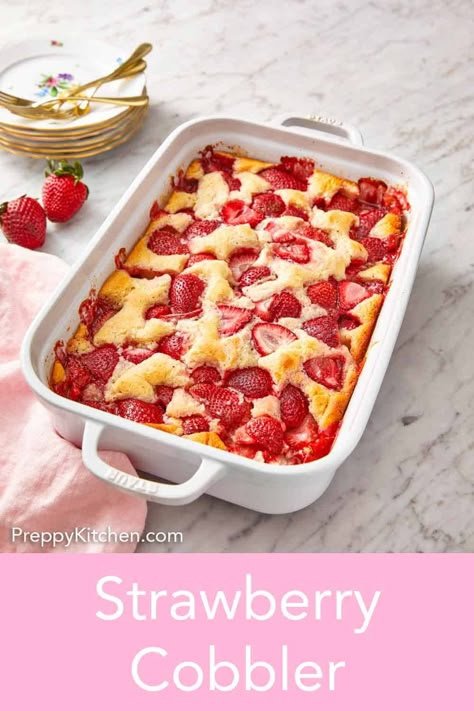 The perfect summertime dessert, this Strawberry Cobbler comes together easily with a few simple ingredients. With a tender buttery crust filled with sweet strawberries, this dessert comes together pretty quickly. Everyone will want seconds! Strawberry Deserts Recipes, Recipes Dessert Aesthetic, Strawberry Cake Design, Strawberry Cobbler Recipes, Strawberry Cake Mix Cookies, Strawberry Cake Pops, Aesthetic Desserts, Strawberry Cobbler, Dessert Aesthetic