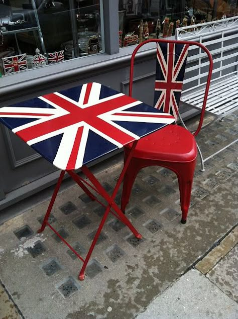 . Union Jack Decor, British Things, Jack Flag, Living In London, London Style, Union Jack Flag, British Invasion, British Flag, England And Scotland