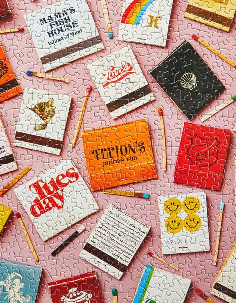 Good Diy Gifts, Le Puzz, Aesthetic Puzzle, Cute Puzzles, Puzzle Aesthetic, Colorful Tips, Match Books, Vintage Puzzle, Vintage Matchbooks