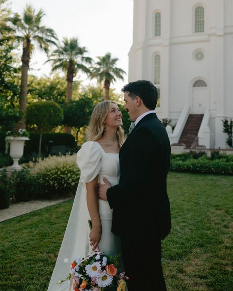 St George Temple Wedding, Lds Temple Wedding Pictures, Temple Wedding Pictures, St George Temple, Temple Wedding Photos, Temple Marriage, Place To Get Married, Lds Temple Wedding, Lds Temples Wedding