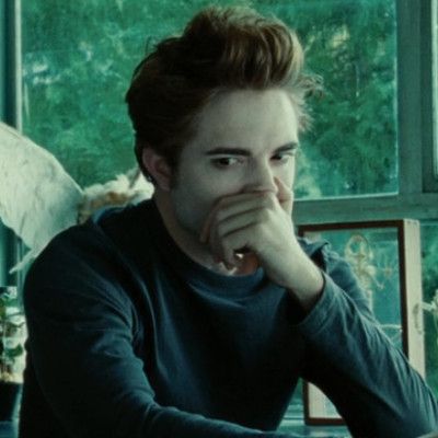 Edward Cullen Robert Pattinson, Twilight Party, Stank Face, Twilight 2008, Robert Pattinson Twilight, Twilight Funny, Twilight Memes, Robert P, Twilight Edward