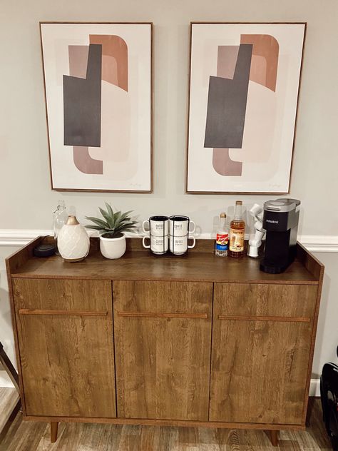 Mid Century Modern Coffee Bar, Coffee Bar Design, Bar Inspiration, Coffee Nook, Coffee Routine, Bohemian Interior, Retro Home Decor, Retro Home, Modern Boho