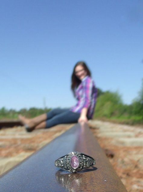 College Ring Ceremony, Senior Pictures Railroad Tracks, Railroad Senior Pictures, Class Rings For Girls, Ring Poses, Railroad Track Pictures, Track Photography, Senior Rings, Ring Photoshoot