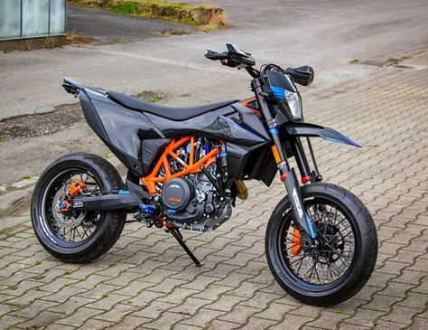 Drz400 Supermoto, Ktm Dirt Bikes, Ktm Supermoto, Ktm Motorcycles, Electric Bike Kits, Cool Dirt Bikes, Image Moto, Motorcross Bike, Bmw Motors